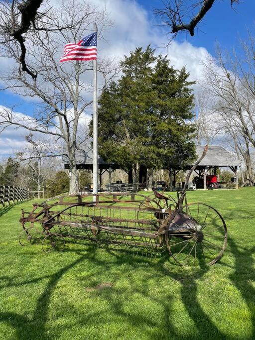 Bourbon Trail Cabin On The Farm Lawrenceburg المظهر الخارجي الصورة