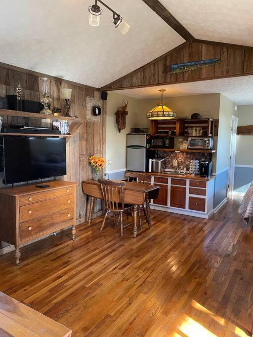 Bourbon Trail Cabin On The Farm Lawrenceburg المظهر الخارجي الصورة