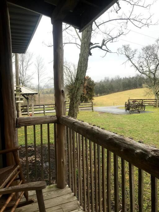 Bourbon Trail Cabin On The Farm Lawrenceburg المظهر الخارجي الصورة